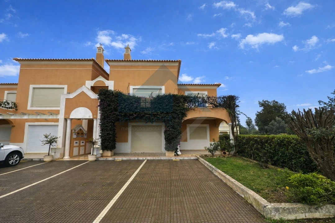 Apartamento T2 para Venda em Quarteira Foto 19