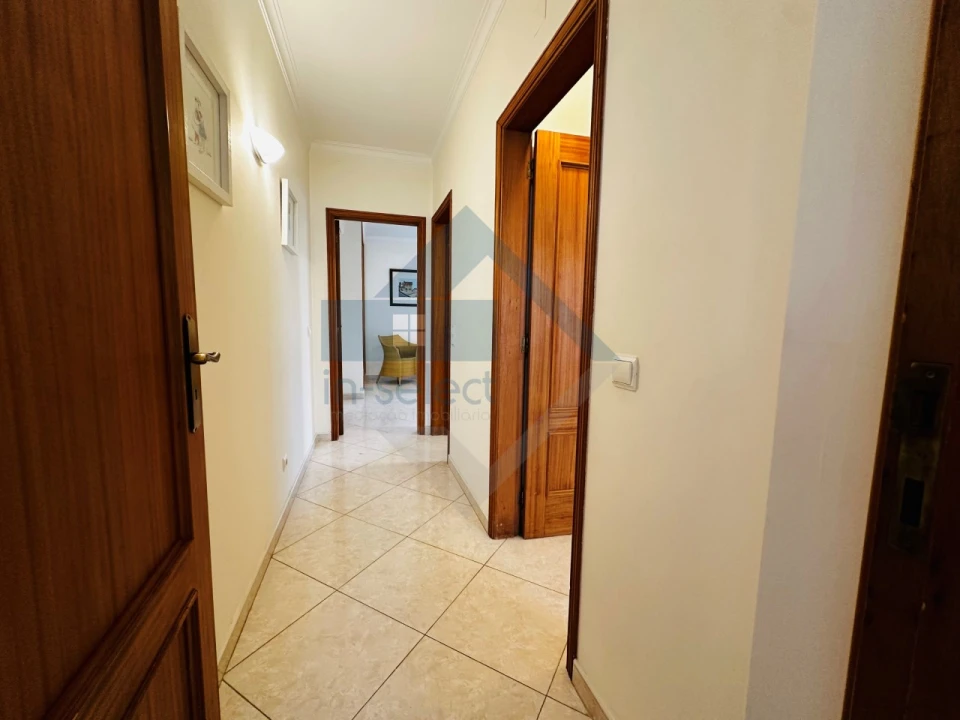 Apartamento T2 para Venda em Quarteira Foto 13