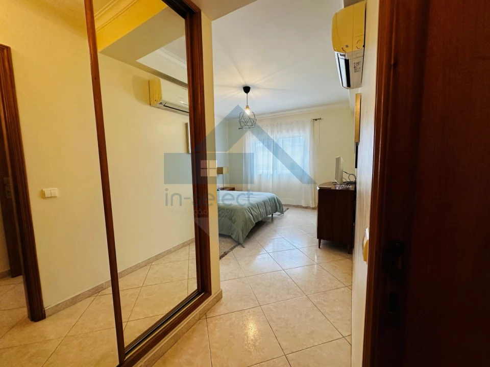 Apartamento T2 para Venda em Quarteira Foto 12