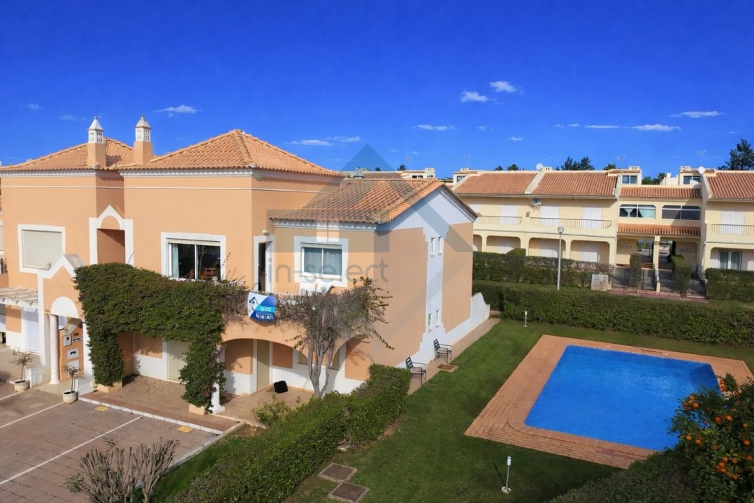 Apartamento T2 para Venda em Quarteira Foto 1