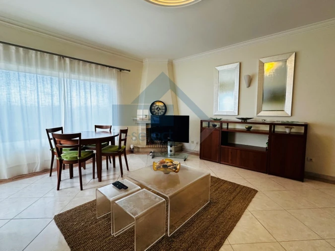 Apartamento T2 para Venda em Quarteira Foto 3