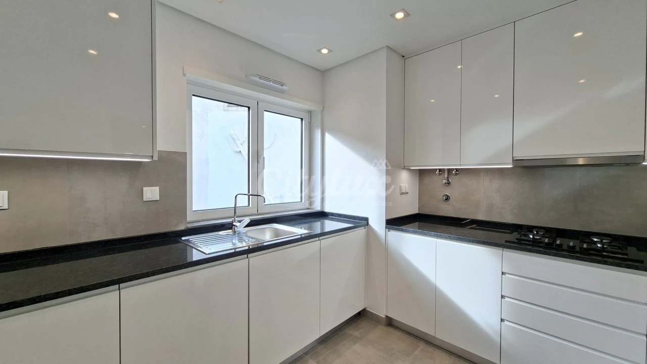 Apartamento T2 para Venda em Cascais e Estoril Foto 5