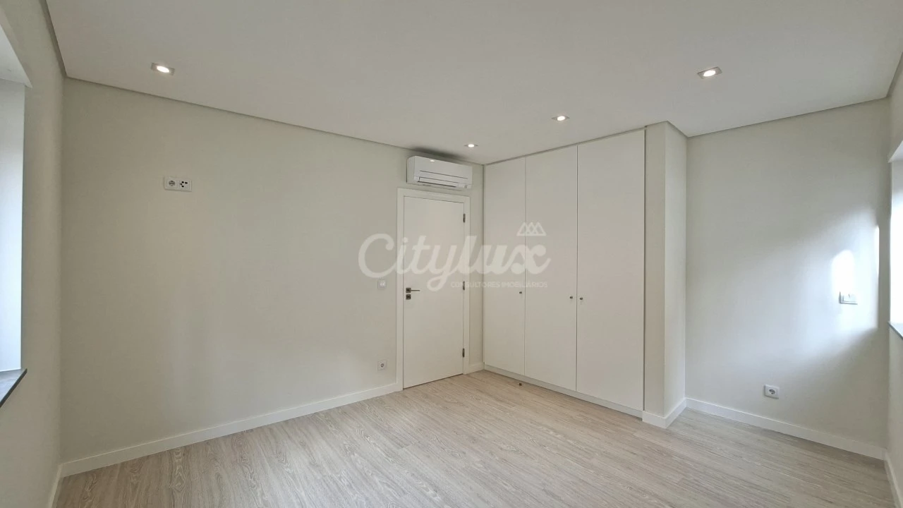 Apartamento T2 para Venda em Cascais e Estoril Foto 13