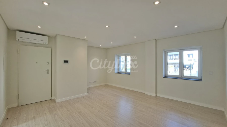 Apartamento T2 para Venda em Cascais e Estoril Foto 2