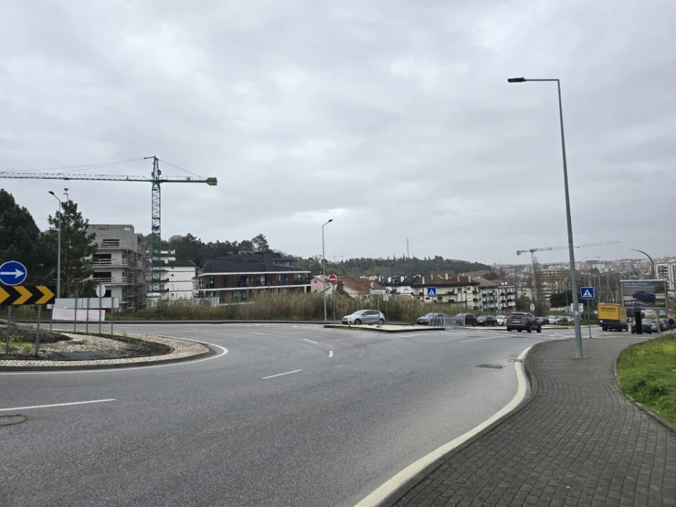 Apartamento T2 para Venda em Marrazes e Barosa Foto 12