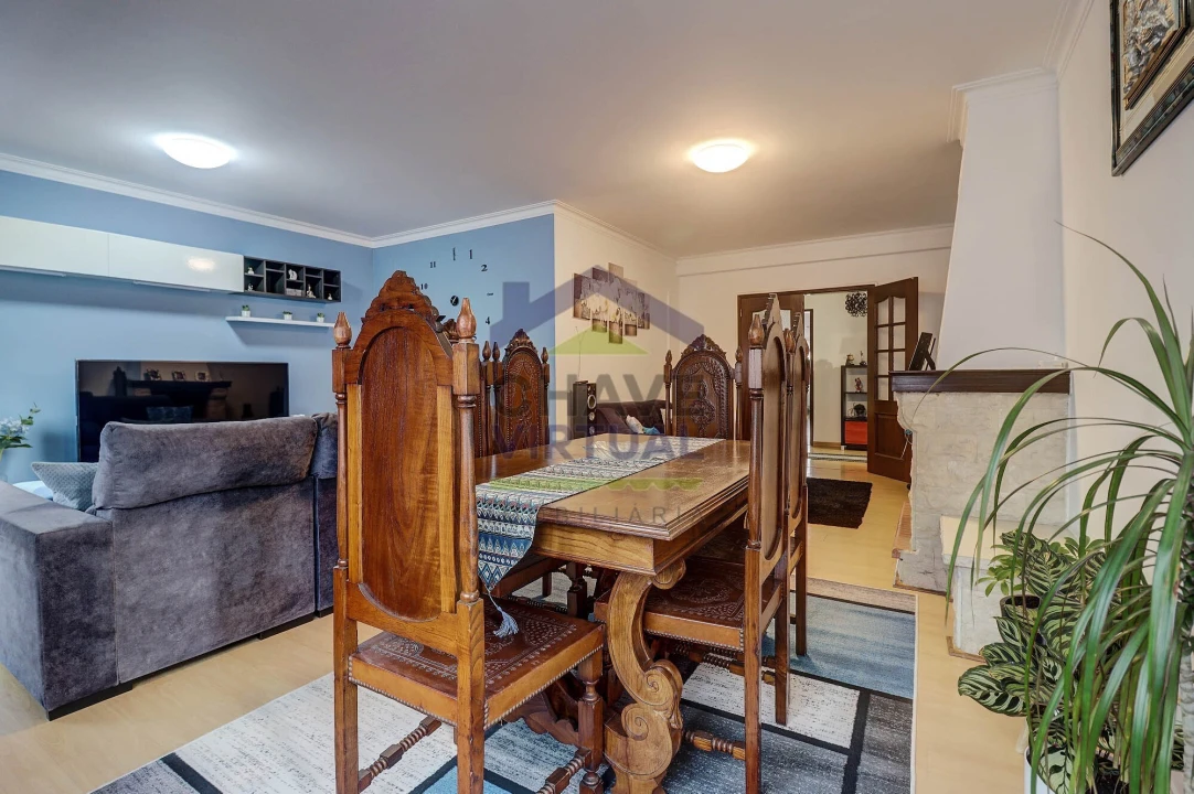 Apartamento T3 para Venda em Bombarral e Vale Covo Foto 8