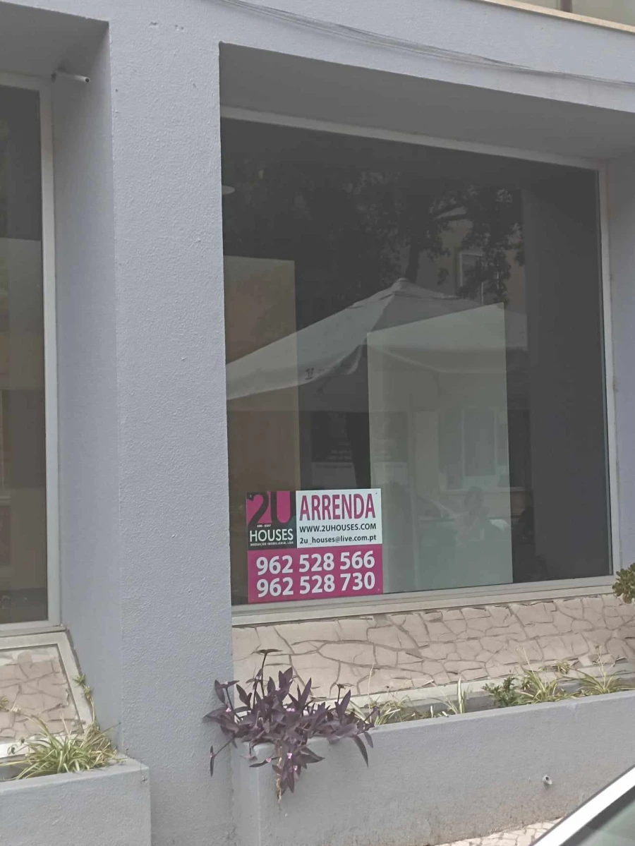 Loja para Arrendamento em São João Baptista e Santa Maria dos Olivais