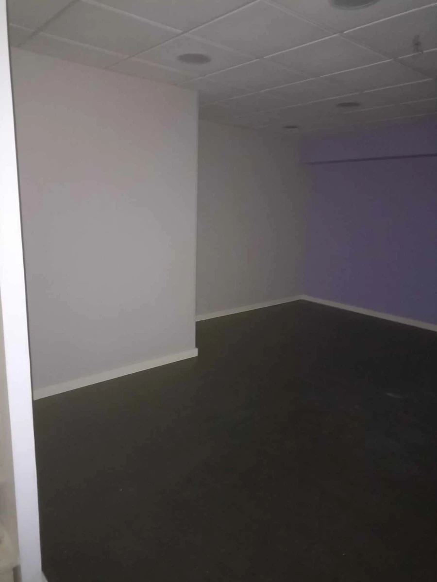 Loja para Arrendamento em São João Baptista e Santa Maria dos Olivais Foto 15