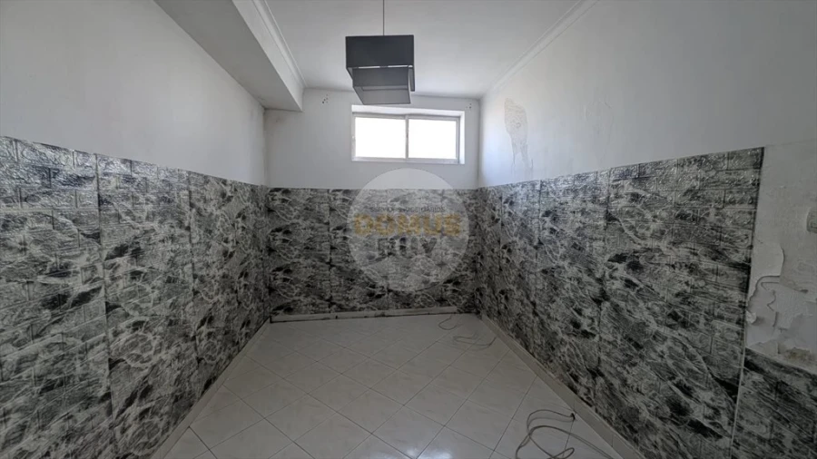 Apartamento T1 para Venda em Amora Foto 9