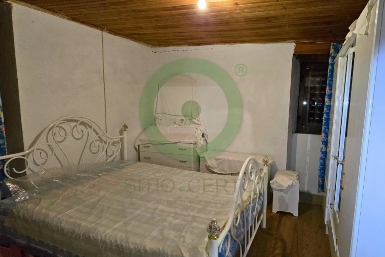 Moradia T4 para Venda em Vilar de Ossos Foto 8