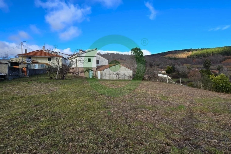 Moradia T4 para Venda em Vilar de Ossos Foto 12