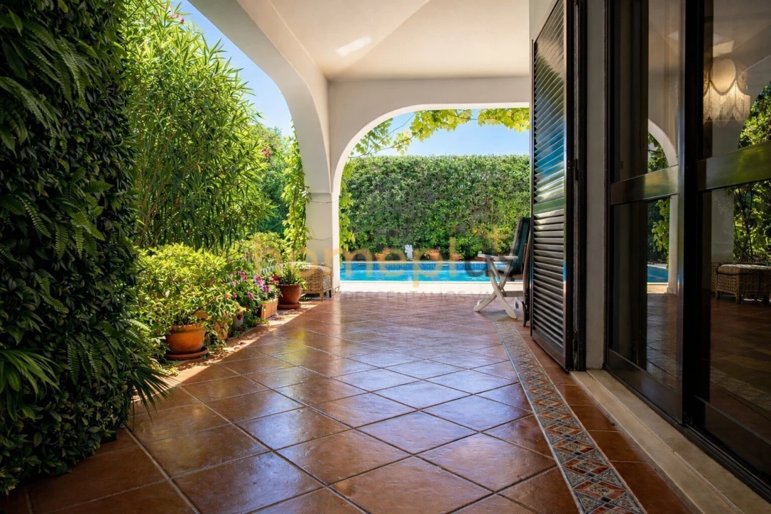 Moradia T3 para Venda em Albufeira e Olhos de Água Foto 12