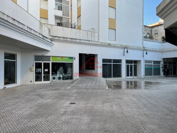 Loja para Venda em Santa Maria, São Pedro e Matacães Foto 4