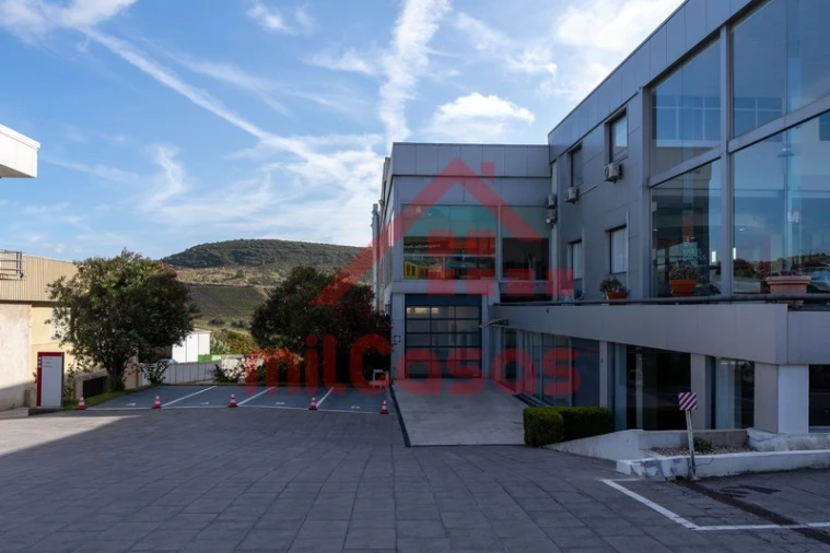 Armazém para Arrendamento em Santa Maria, São Pedro e Matacães Foto 19