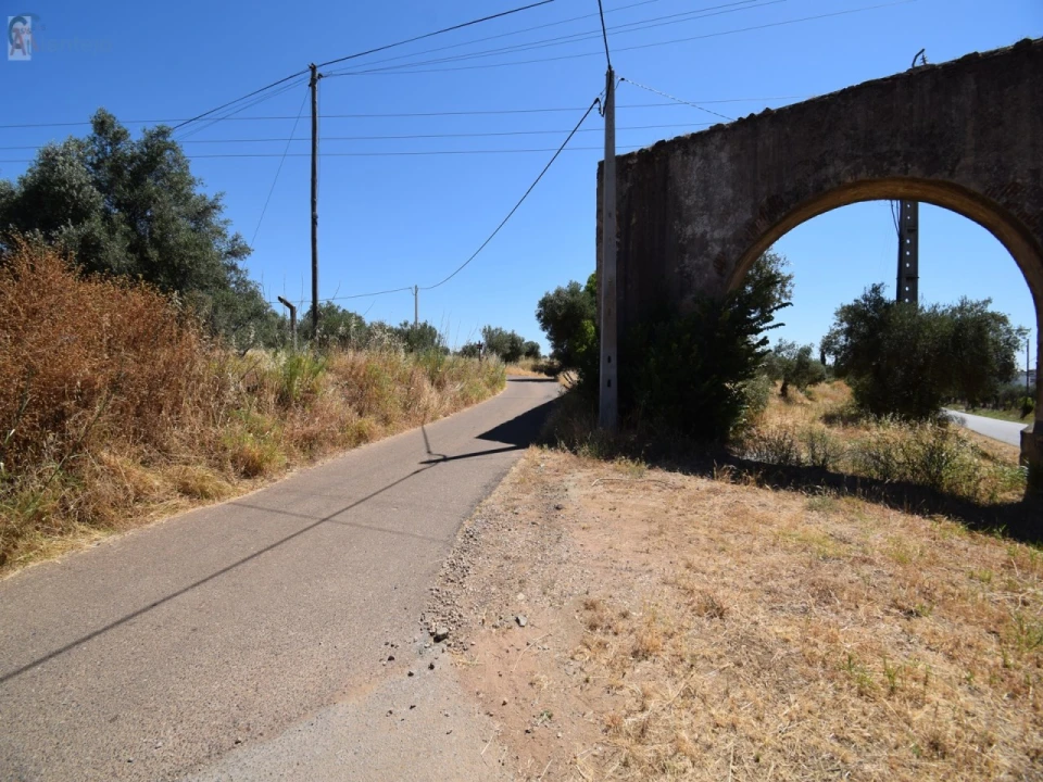 Terreno para Venda em Caia, São Pedro e Alcáçova Foto 4