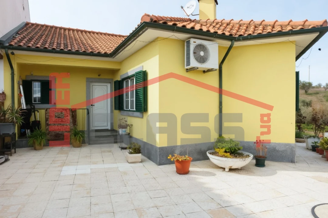 Moradia T3 para Venda em Assares e Lodões Foto 6