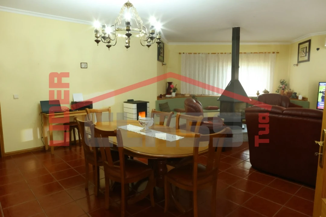 Moradia T3 para Venda em Assares e Lodões Foto 16