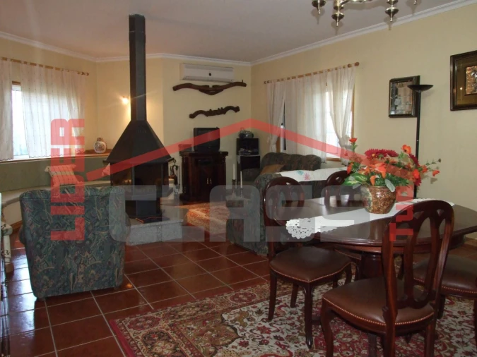 Moradia T3 para Venda em Assares e Lodões Foto 18