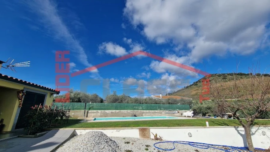 Moradia T3 para Venda em Assares e Lodões Foto 36