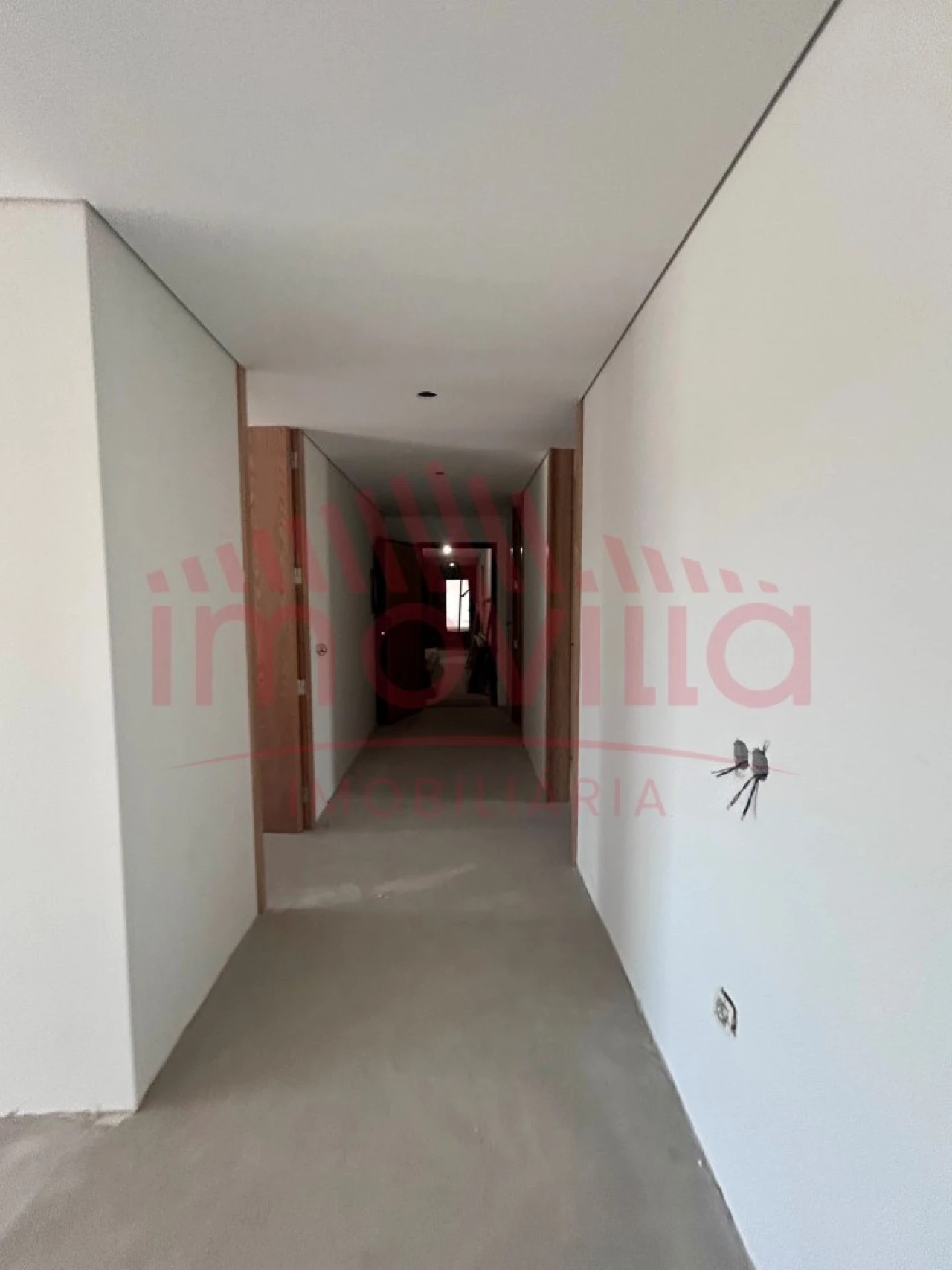 Apartamento T2 para Venda em Castêlo da Maia Foto 14