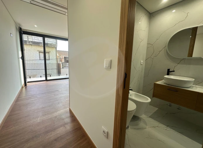 Apartamento T2 para Venda em Aver-O-Mar, Amorim e Terroso Foto 13