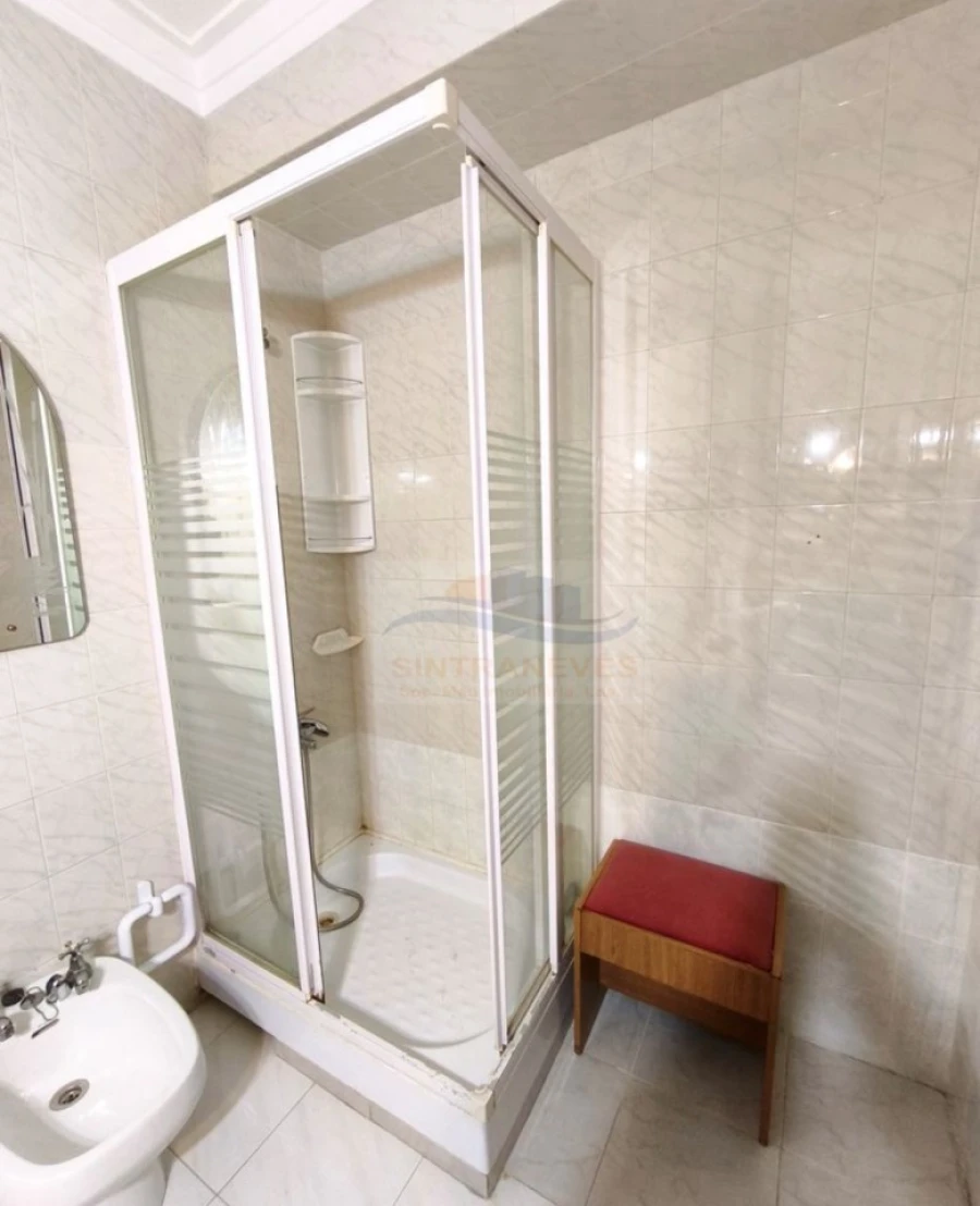 Apartamento T3 para Venda em Venteira Foto 23