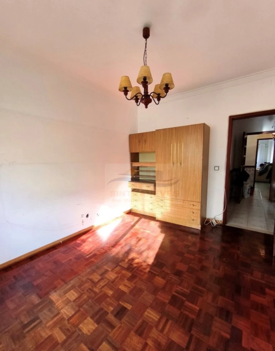 Apartamento T3 para Venda em Venteira Foto 29