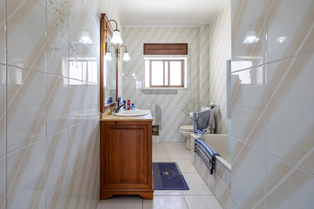 Moradia T7 para Venda em Caparica e Trafaria Foto 19