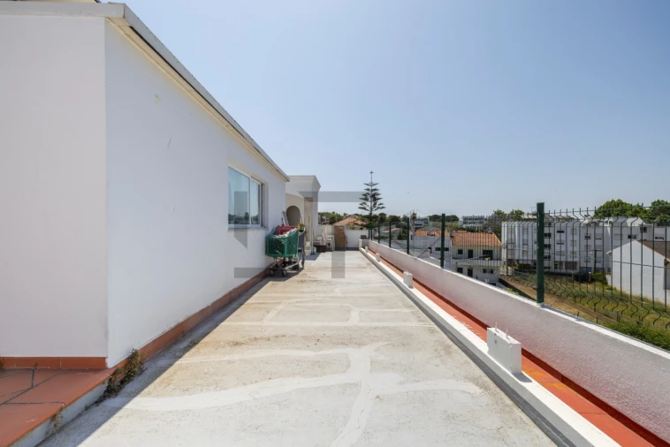 Moradia T7 para Venda em Caparica e Trafaria Foto 33