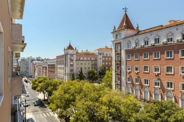 Loja para Arrendamento em Avenidas Novas Foto 15
