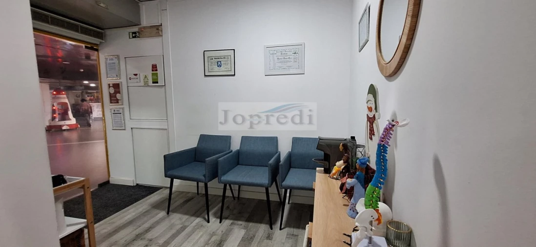 Loja para Venda em Cacém e São Marcos