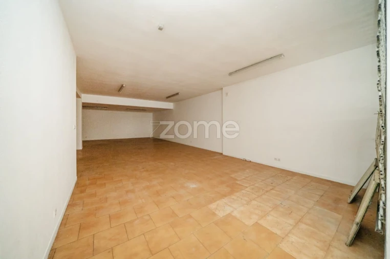 Negócio para Venda em Braga (São José de São Lázaro e São João do Souto) Foto 8