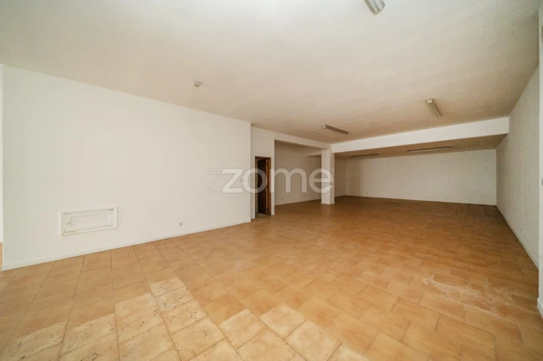 Negócio para Venda em Braga (São José de São Lázaro e São João do Souto) Foto 10