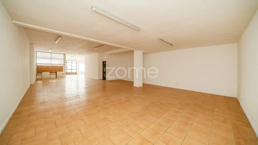Negócio para Venda em Braga (São José de São Lázaro e São João do Souto)