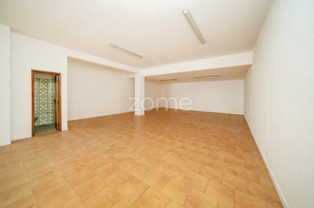 Negócio para Venda em Braga (São José de São Lázaro e São João do Souto) Foto 7