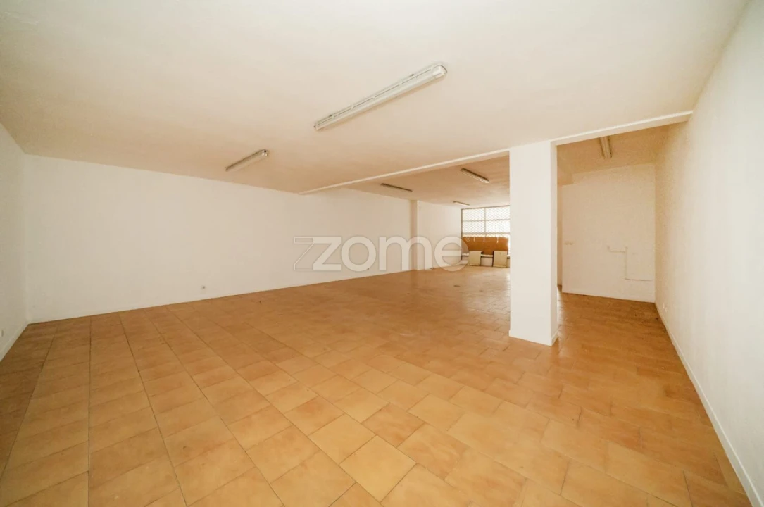 Negócio para Venda em Braga (São José de São Lázaro e São João do Souto) Foto 13