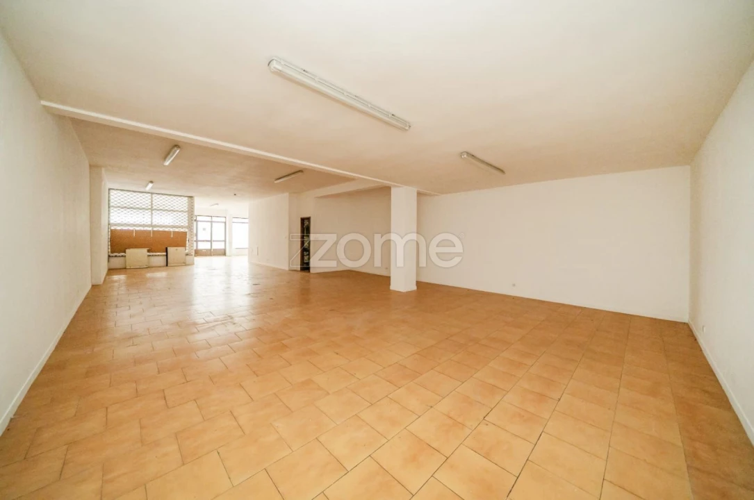 Negócio para Venda em Braga (São José de São Lázaro e São João do Souto) Foto 11