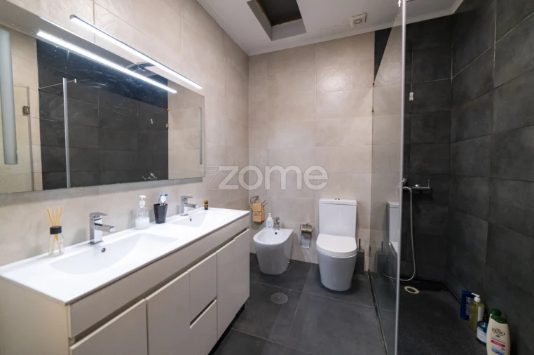 Moradia T4 para Venda em Custóias, Leça do Balio e Guifões Foto 27