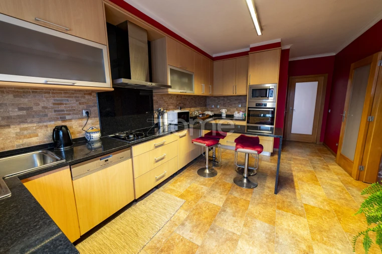 Moradia T4 para Venda em Custóias, Leça do Balio e Guifões Foto 13