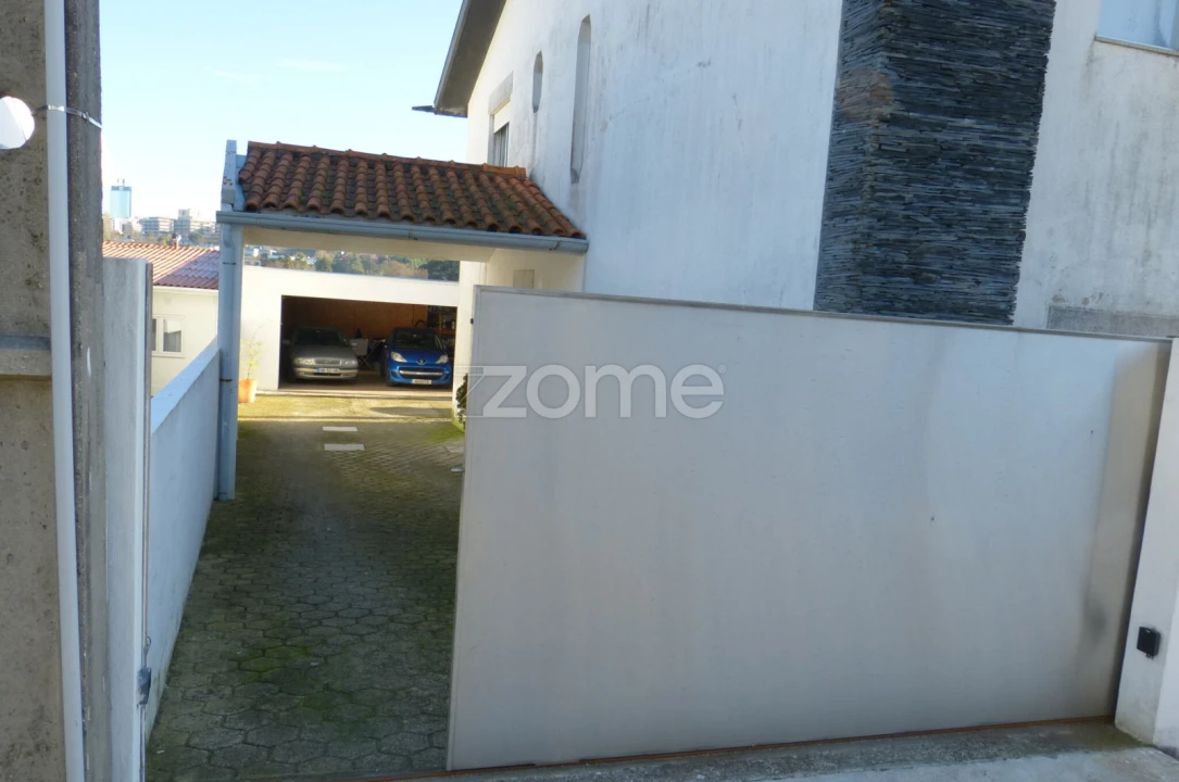 Moradia T4 para Venda em Custóias, Leça do Balio e Guifões Foto 3