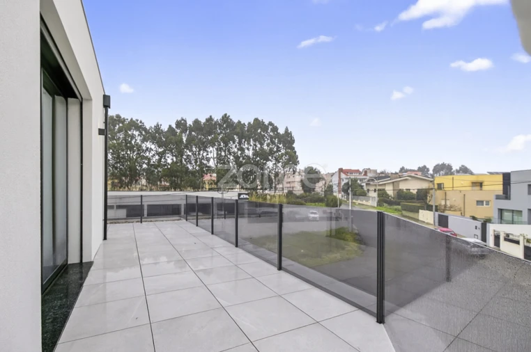 Moradia T5 para Venda em Madalena Foto 8