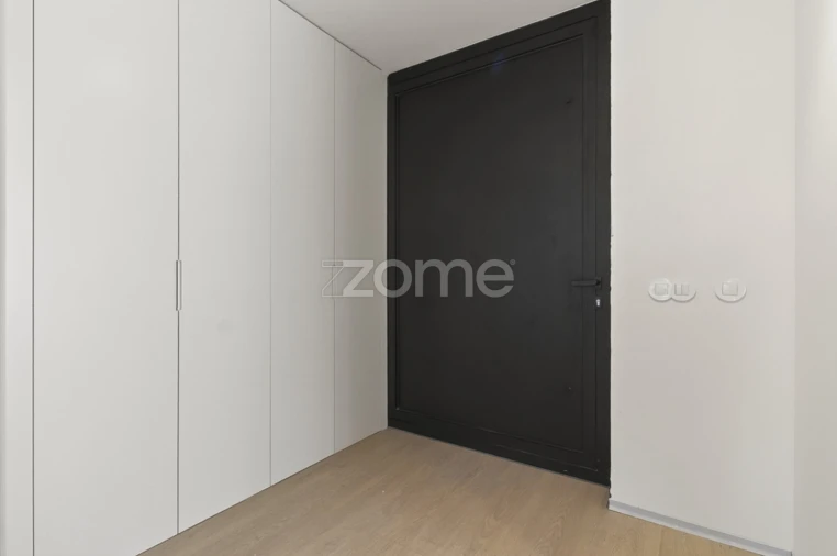 Moradia T5 para Venda em Madalena Foto 18