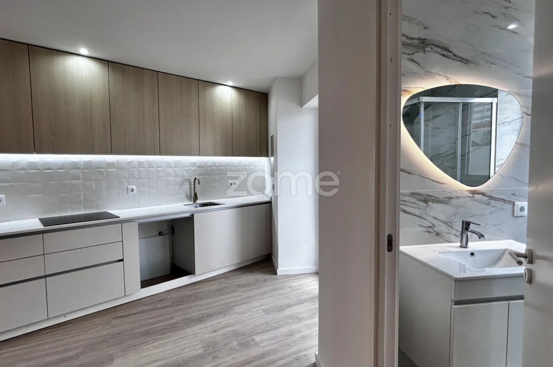 Moradia T2 para Venda em Mafamude e Vilar do Paraíso Foto 8