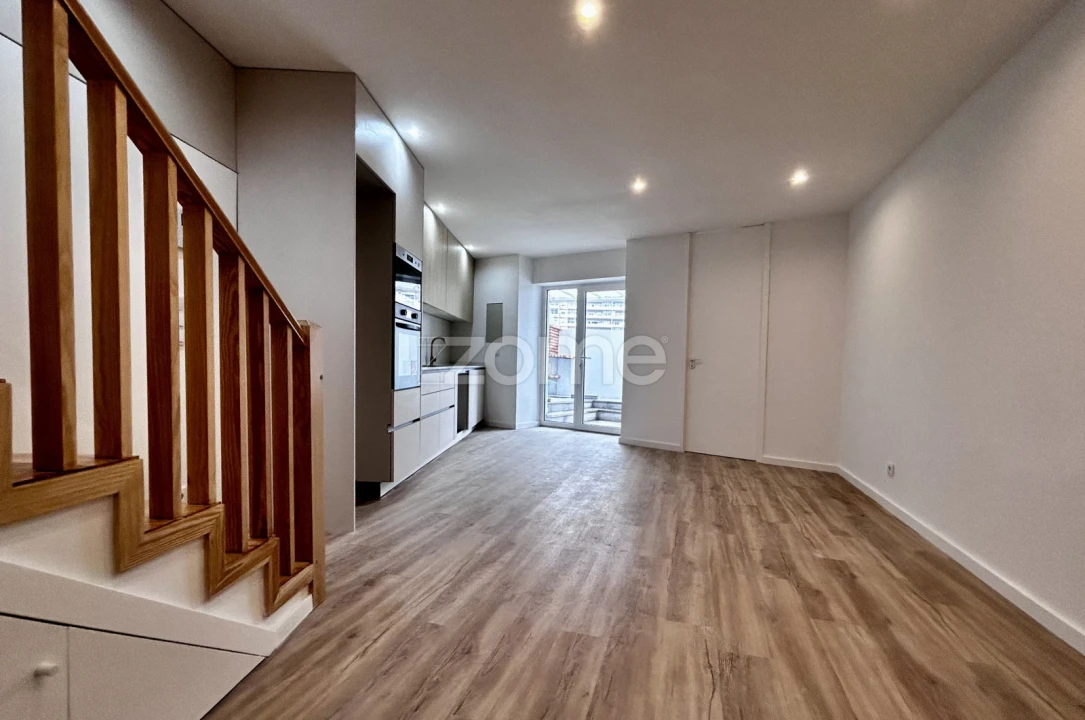 Moradia T2 para Venda em Mafamude e Vilar do Paraíso Foto 4