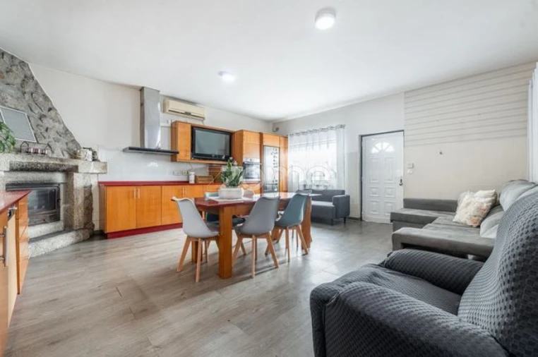 Moradia T3 para Venda em Ribeira do Neiva Foto 16