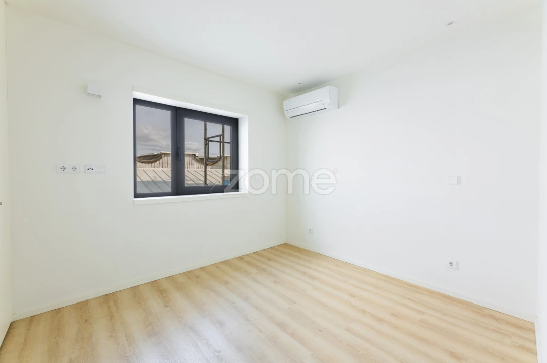 Apartamento T1 para Arrendamento em São Vicente (Braga) Foto 9