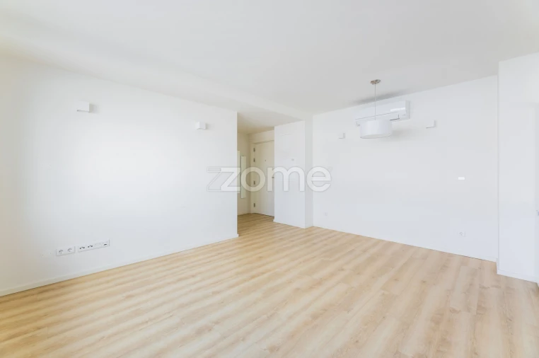 Apartamento T1 para Arrendamento em São Vicente (Braga) Foto 7