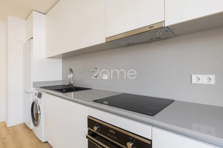 Apartamento T1 para Arrendamento em São Vicente (Braga) Foto 5