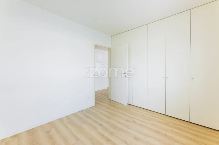 Apartamento T1 para Arrendamento em São Vicente (Braga) Foto 11