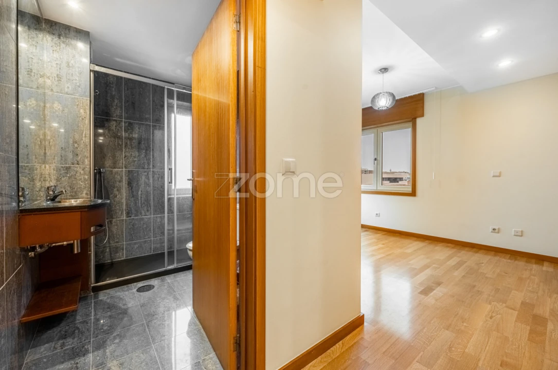 Apartamento T3 para Arrendamento em Matosinhos e Leça da Palmeira Foto 14